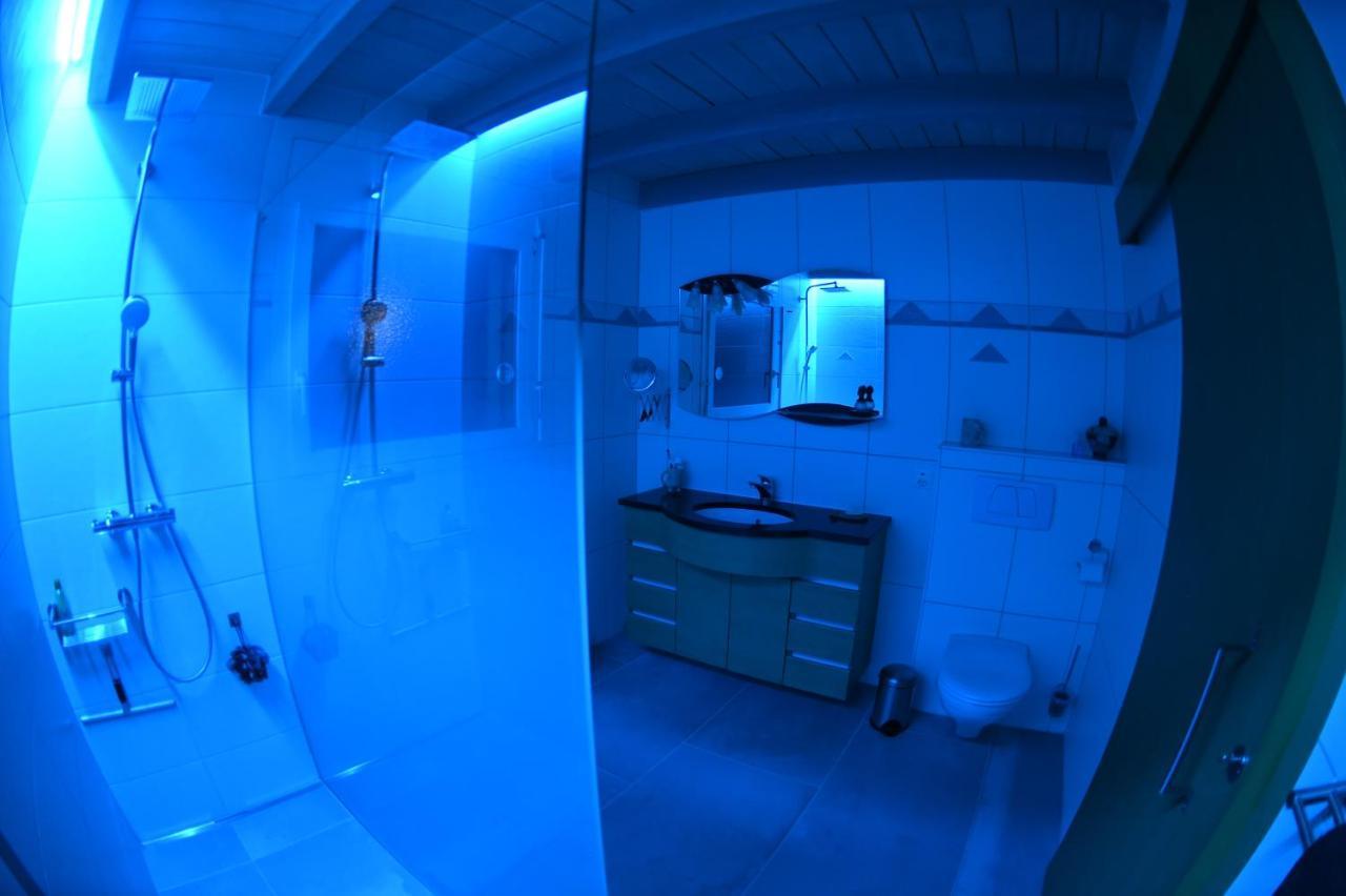 Bed And Breakfast La Petite Thielle Cressier Buitenkant foto