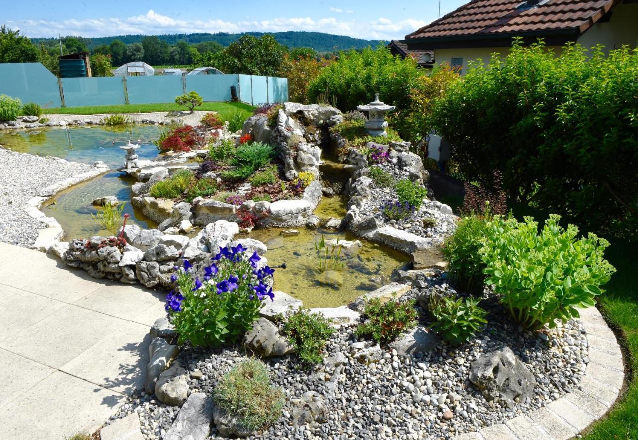 Bed And Breakfast La Petite Thielle Cressier Buitenkant foto