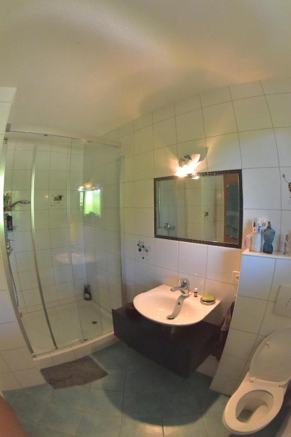 Bed And Breakfast La Petite Thielle Cressier Buitenkant foto